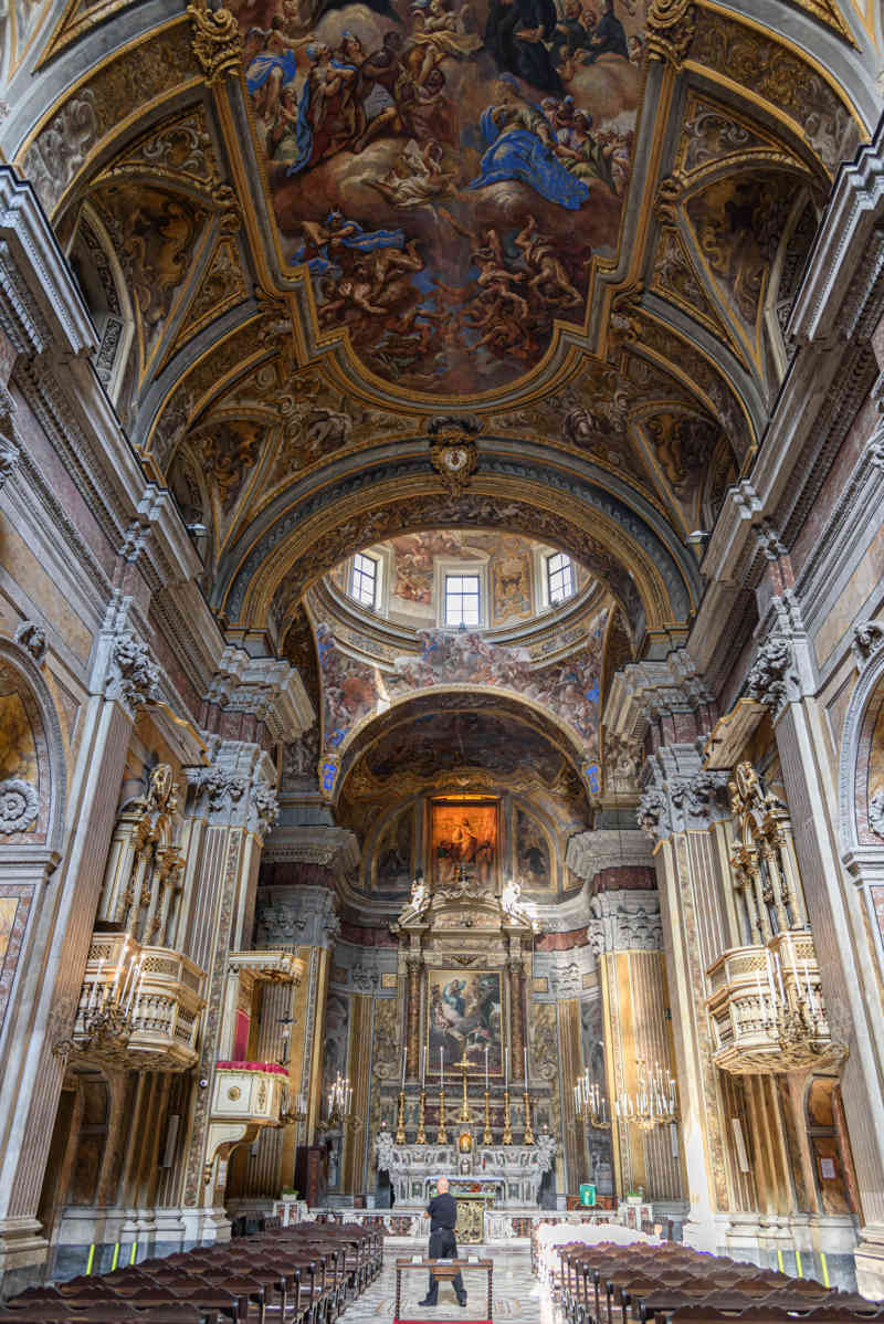 137 - Italia - Nápoles - iglesia de San Ferdinando.jpg